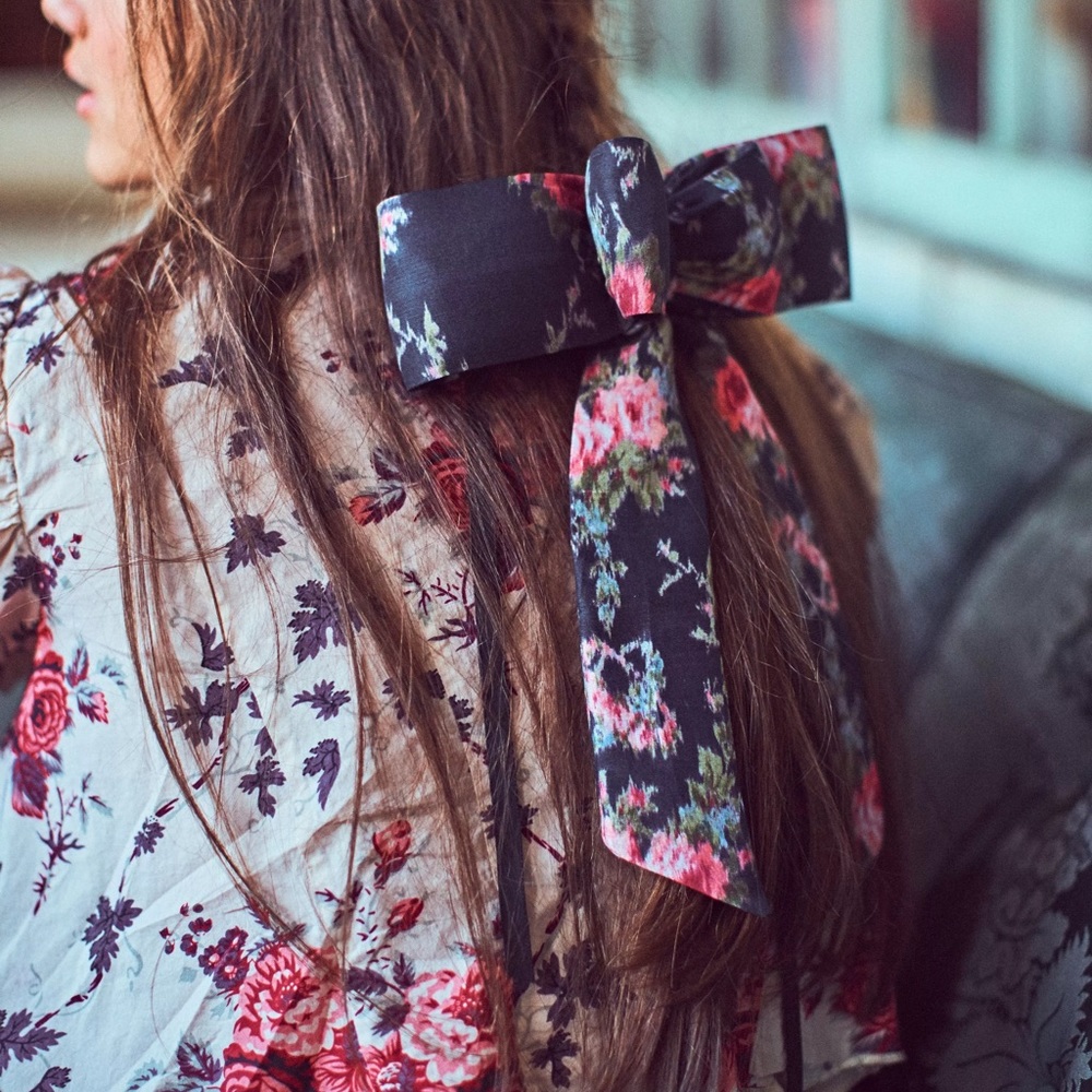 LoveShackFancy Lorna Barrett Bow Hair Clip